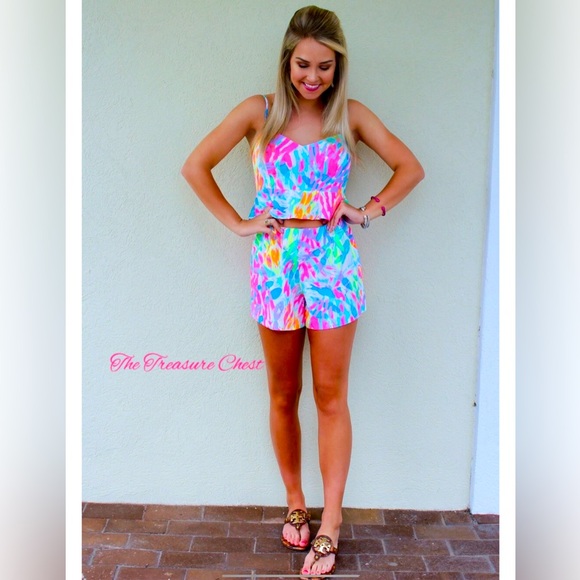 Lilly Pulitzer NWT Linnea Peplum Top & Shorts Set Sparkling Sands Size 2 🦄 - Picture 1 of 9